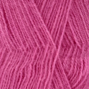 Купить пряжу ПЕХОРСКИЙ ТЕКСТИЛЬ Ангорская Теплая цвет 11-Яр.розовый производства фабрики ПЕХОРСКИЙ ТЕКСТИЛЬ