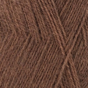 Купить пряжу ПЕХОРСКИЙ ТЕКСТИЛЬ Ангорская Теплая цвет 701-Какао производства фабрики ПЕХОРСКИЙ ТЕКСТИЛЬ