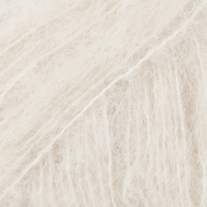 Купить пряжу DROPS DESIGN BRUSHED ALPACA SILK цвет 01 производства фабрики DROPS DESIGN